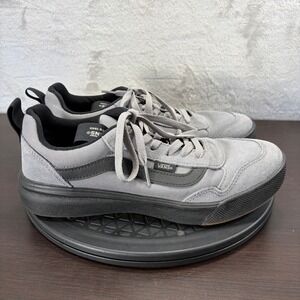 Vans UltraRange EXO Grey Black Suede Low Top Skate Shoes Mens size 8 EUC